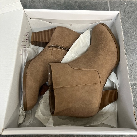 Style & Co Tan Brown Faux Leather Ankle Boots Maryland Booties - Picture 1 of 11